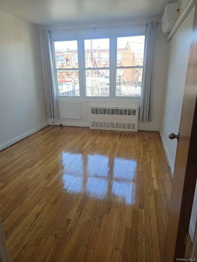 Foto del edificio - 147-31 Barclay Ave