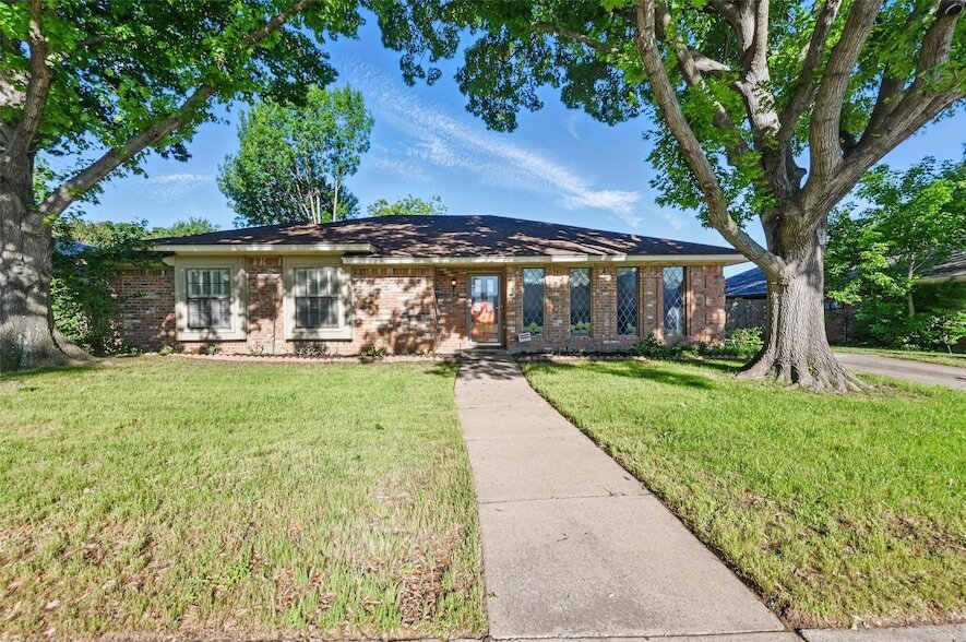 Primary Photo - 2722 Margaret Dr