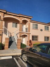 Building Photo - 2721 SE 12th Pl