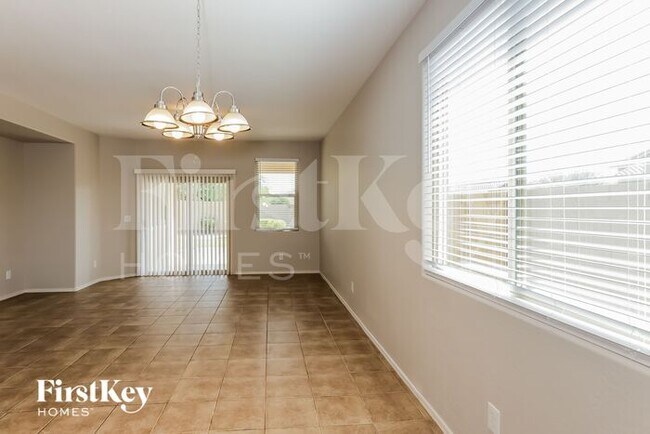 Foto del edificio - 40108 N Bell Meadow Ct