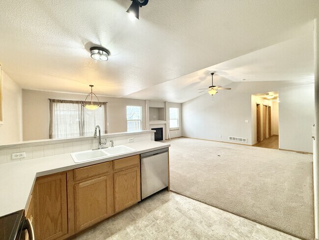 Foto del edificio - 8522 Secretariat Dr