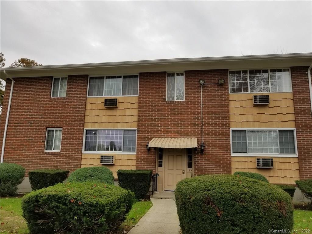Foto principal - 205 Bretton St
