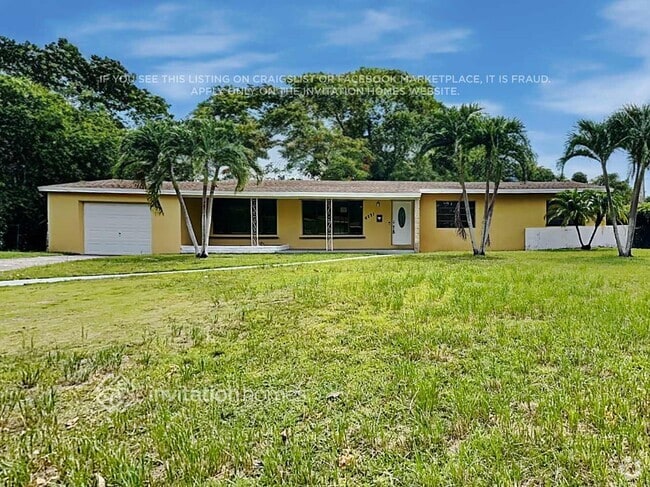 Building Photo - 6221 SW 62nd Terrace