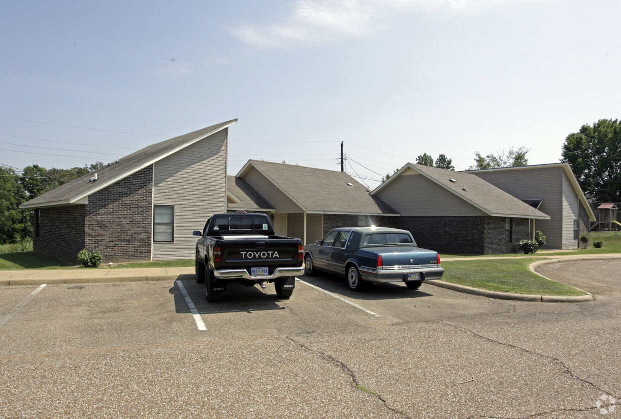 Foto del edificio - White Oak Apartments