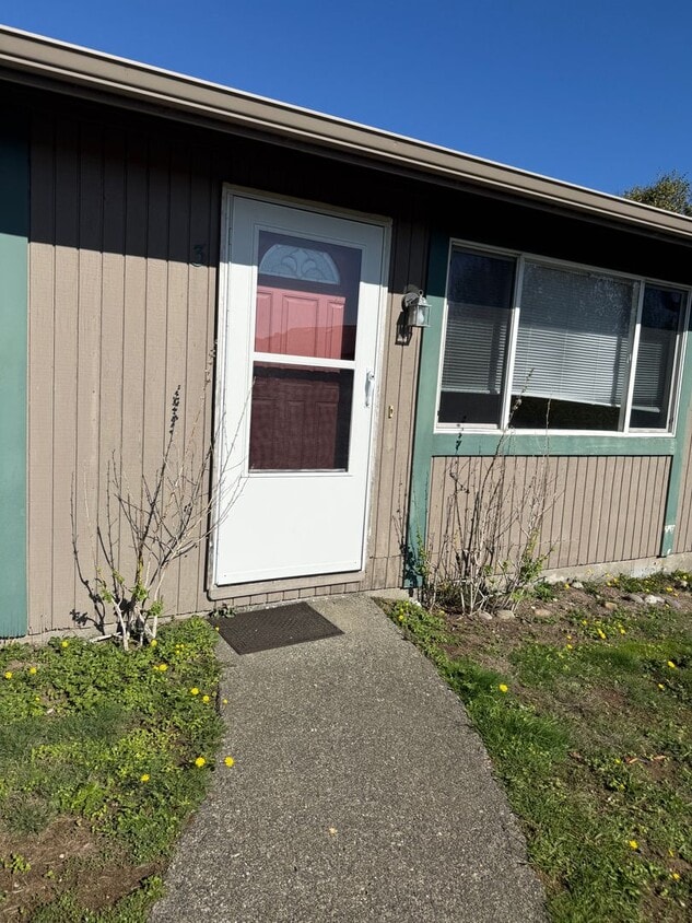 Primary Photo - 700 1th SW 1-3