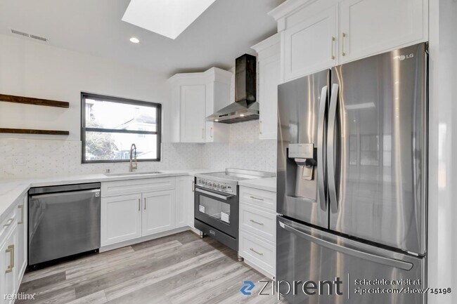 Foto del edificio - 4 br, 4 bath House - 1623 Russell St, Berk...