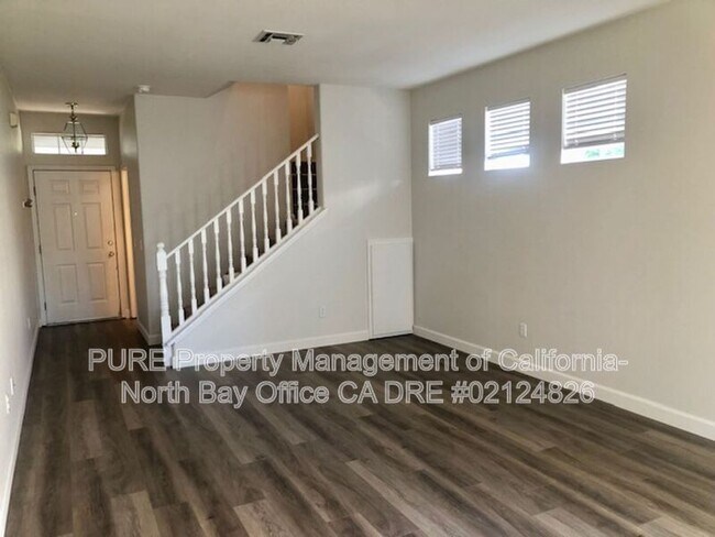 Foto del edificio - 1052 Addison Cir