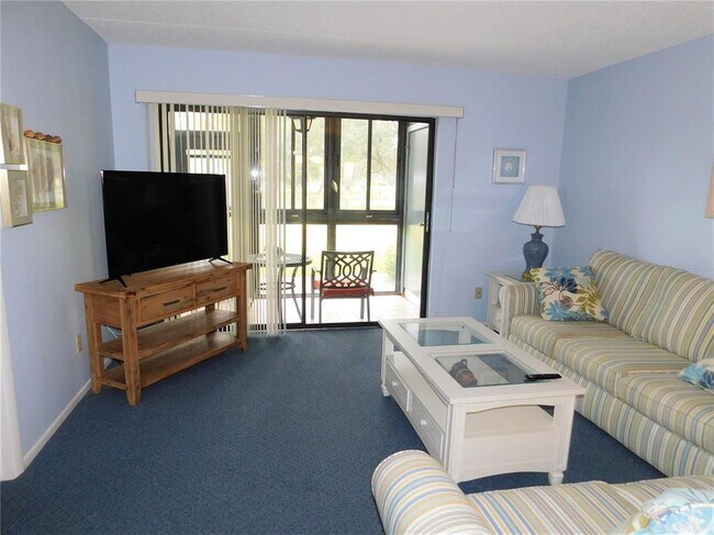 Foto del edificio - 111 E Cypress Ct