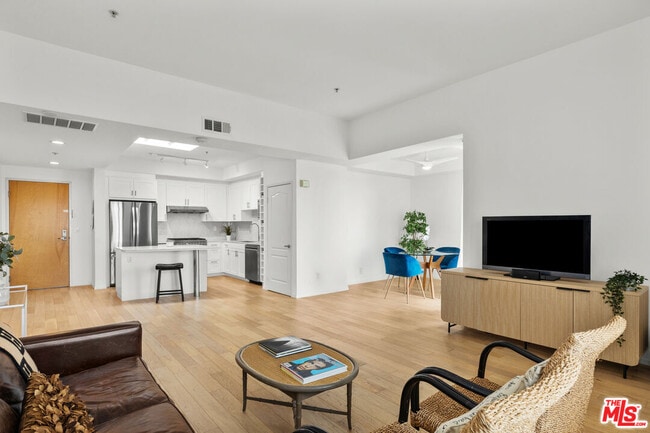 Foto del edificio - 4180 Fair Ave