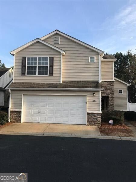 Building Photo - 303 Hiawassee Dr