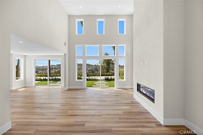 Foto del edificio - 22661 Sweet Meadow