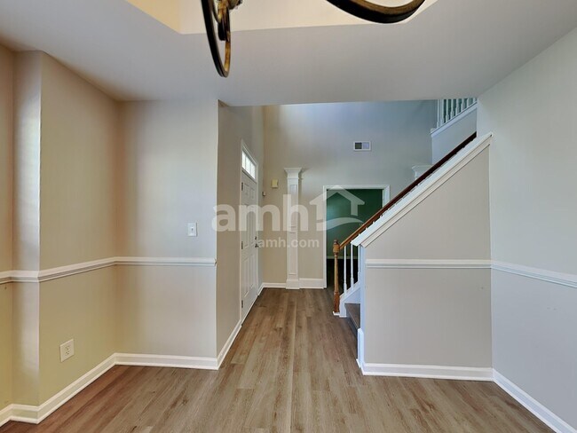 Foto del edificio - 2001 Moonstone Ln