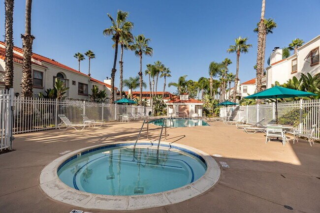 Foto del edificio - 9316 Twin Trails Dr