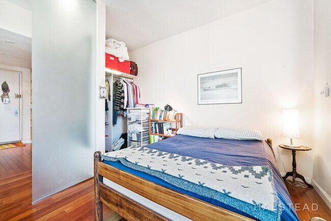 Foto del edificio - 55 Poplar St