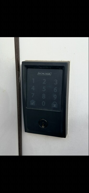 Foto del edificio - 4327 1/2 Wolff St