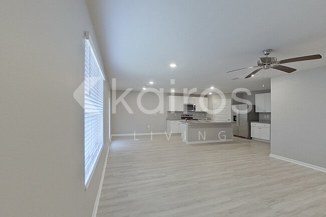 Building Photo - 4816 Malay Cir