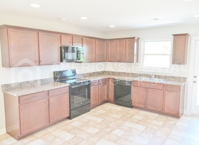Building Photo - Wonderful Home for Rent in Margaret!  Depo...