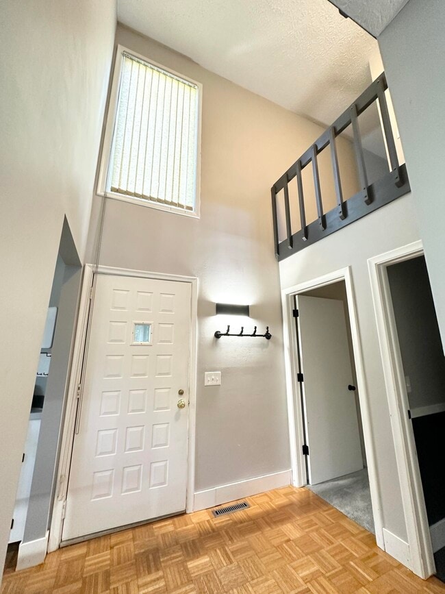 Building Photo - 5377 Wild Oak Dr