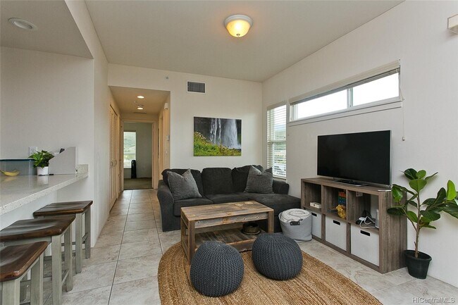 Building Photo - 501 Kailua Rd