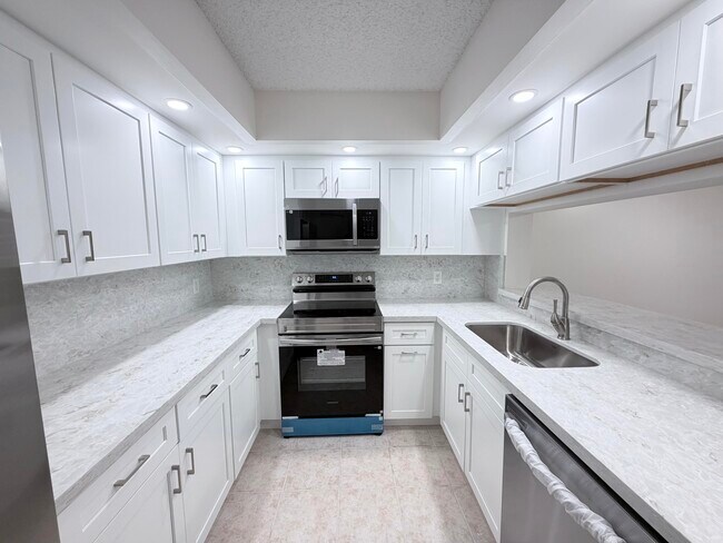 Foto del edificio - 1000 SW 125th Ave