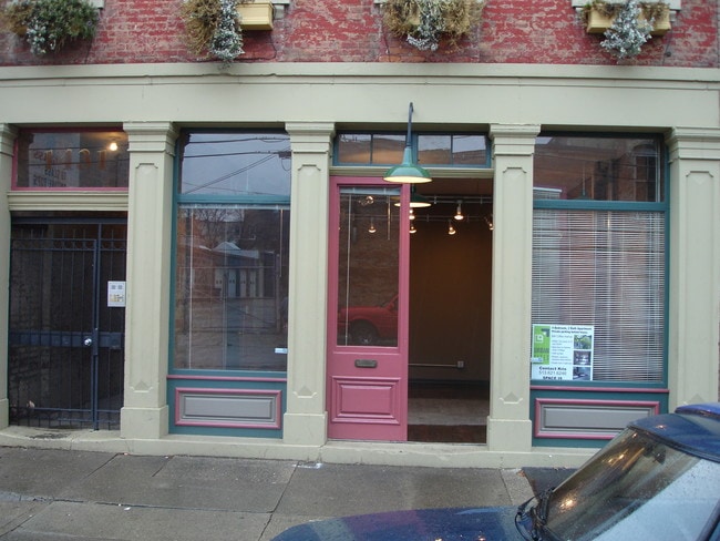 Building Photo - 1431 Walnut St