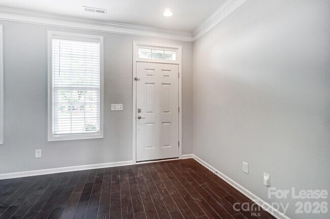 Foto del edificio - 9519 Longstone Ln