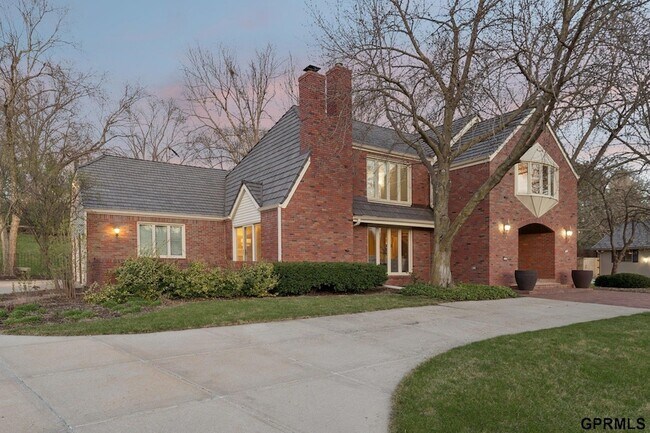 Foto del edificio - 9723 Fieldcrest Dr