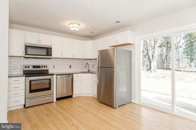 Foto del edificio - 67 Heritage Ct