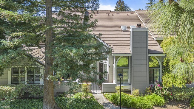 Building Photo - 2 br, 2 bath Townhome - 2562 Yerba Bank Court