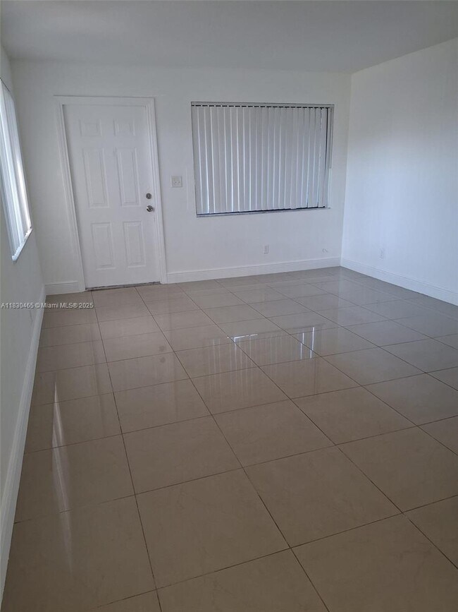 Foto del edificio - 34 SW 9th St
