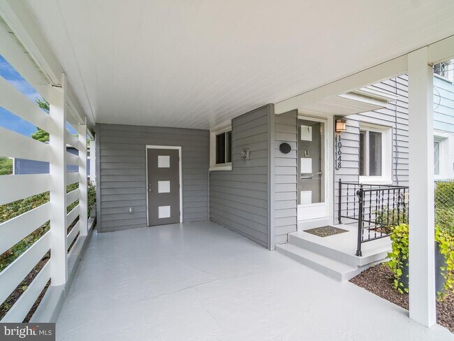 Foto del edificio - 10648 Ashby Pl