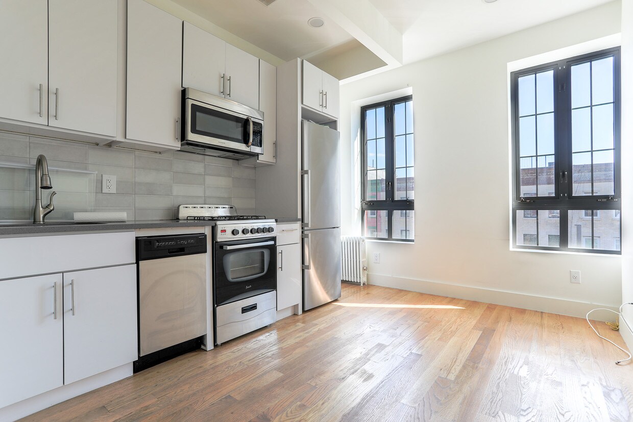 Foto principal - 1485 Fulton St