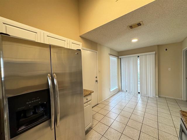 Building Photo - 4729 Wineberry Dr