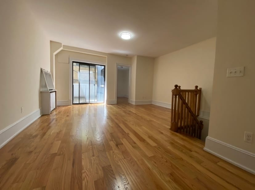 Primary Photo - 266 W 73rd St