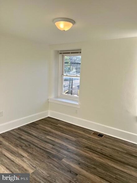 Foto del edificio - 1084 S Hanover St