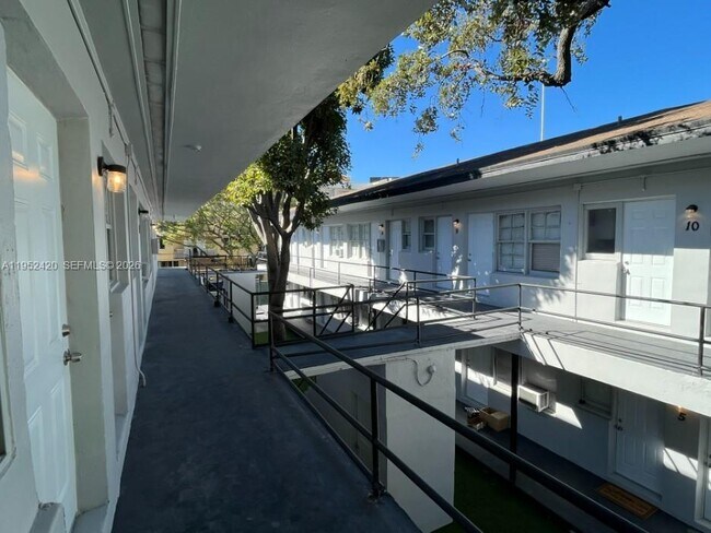 Foto del edificio - 1317 NW 2nd Ave