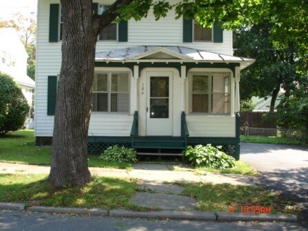 Foto del edificio - 106 Lawrence St