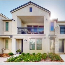 Building Photo - 2897 E Tamarind Dr