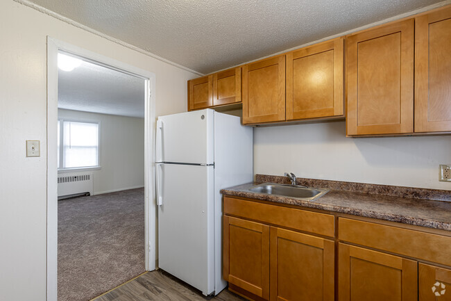 2HAB, 1BA - Main St - Cocina - Brookside Commons