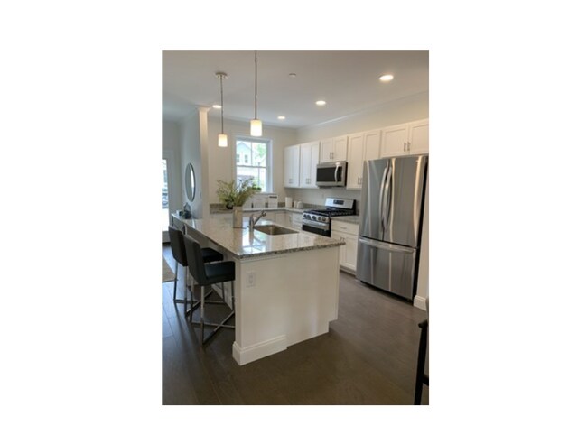 Foto del edificio - 7 E Dexter Ave