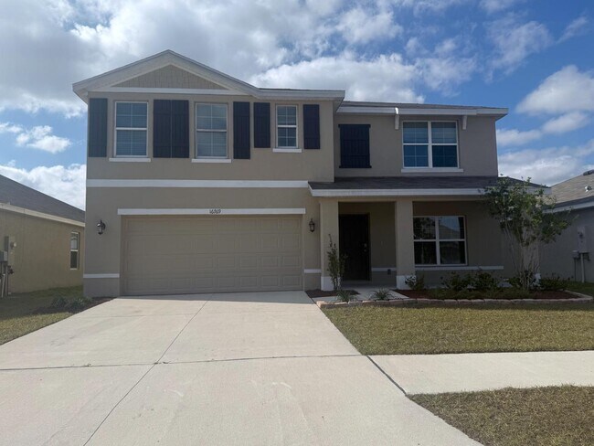 Foto del edificio - 16769 Parker River St