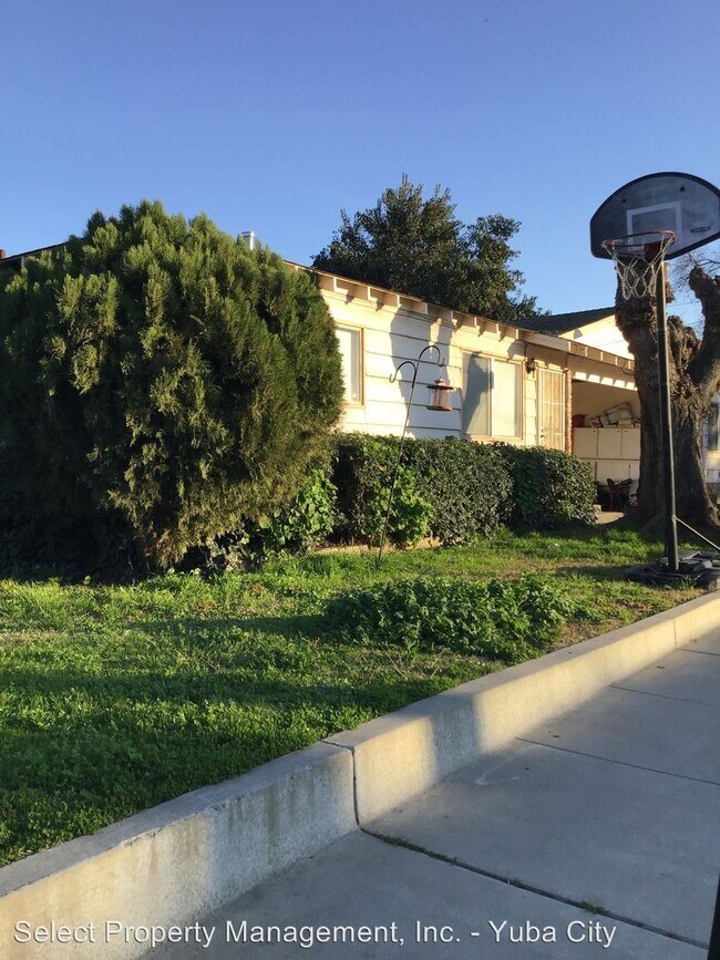 2338 Pennington Rd, Live Oak, CA 95953 Apartment for Rent in Live Oak
