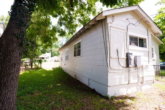 Foto del edificio - 2219 Wesley Ave SW