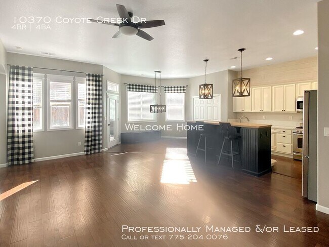Building Photo - Breathtaking Double Diamond Home