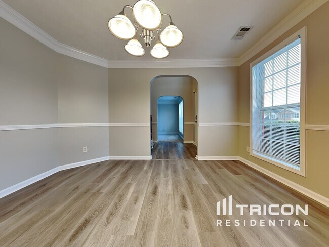 Building Photo - 3362 Kittery Dr SW