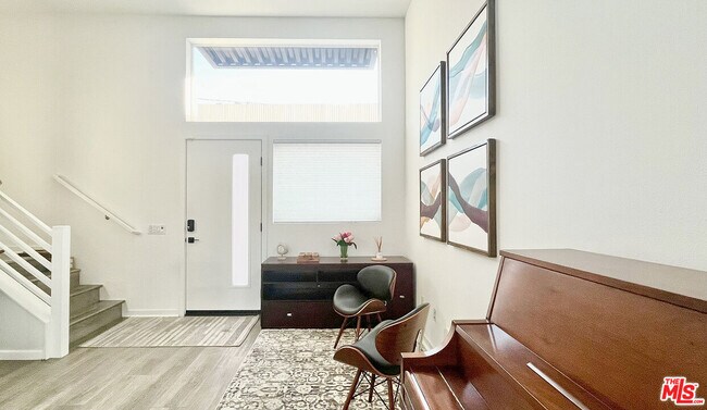 Foto del edificio - 2927 1/2 Denby Ave