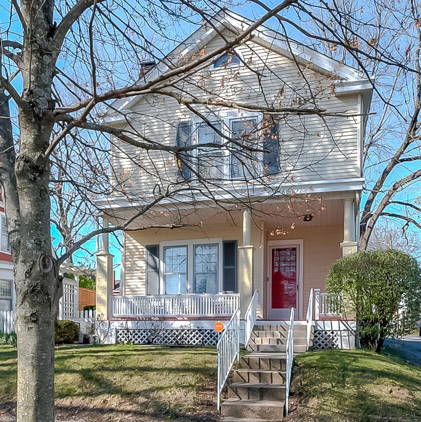 Foto principal - 683 Elsmere Park