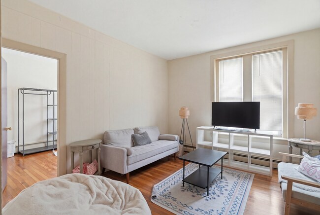 Foto del edificio - 1466 Tremont St