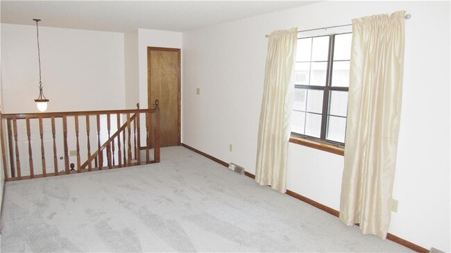 Foto del edificio - 8712 N Hull Ave