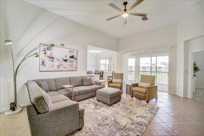 Foto del edificio - Fully Furnished Annual Rental Carriage Home
